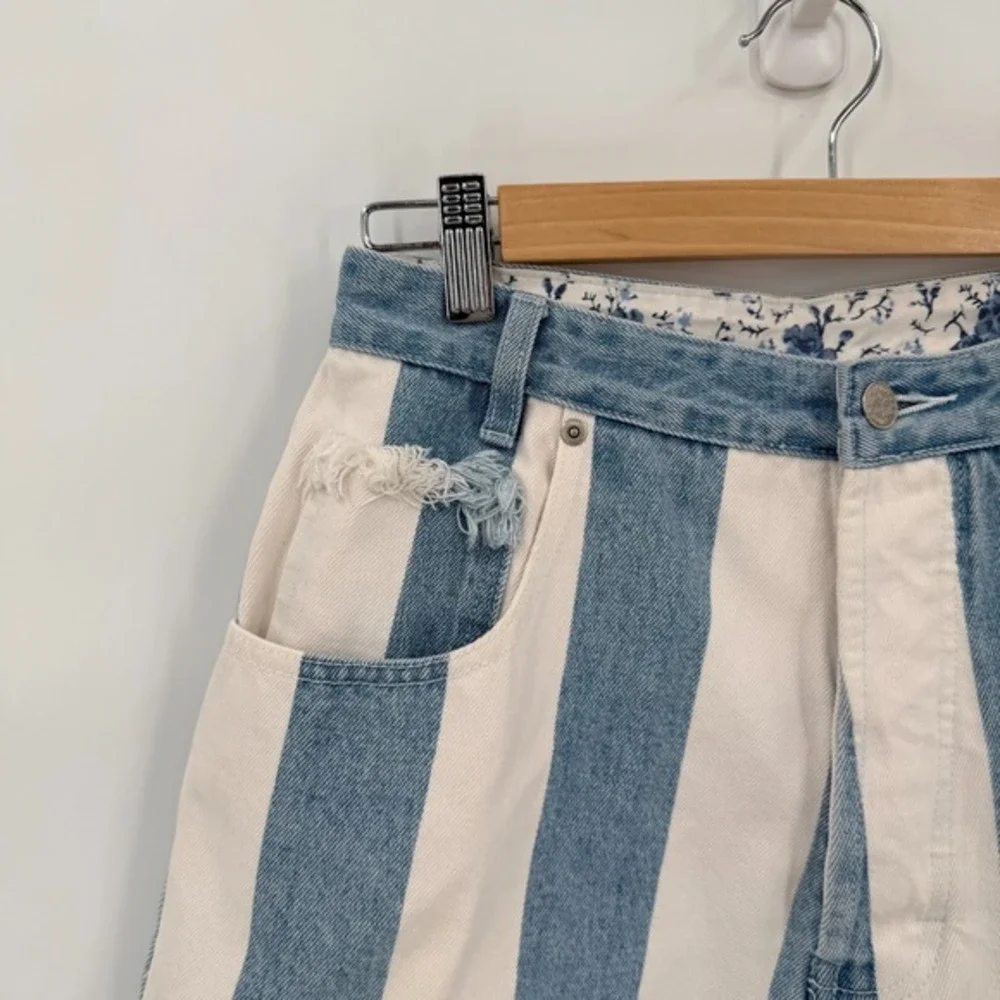 Vintage Womens Blue White Striped Cut Off High Waist Shorts Size 11/12 90's